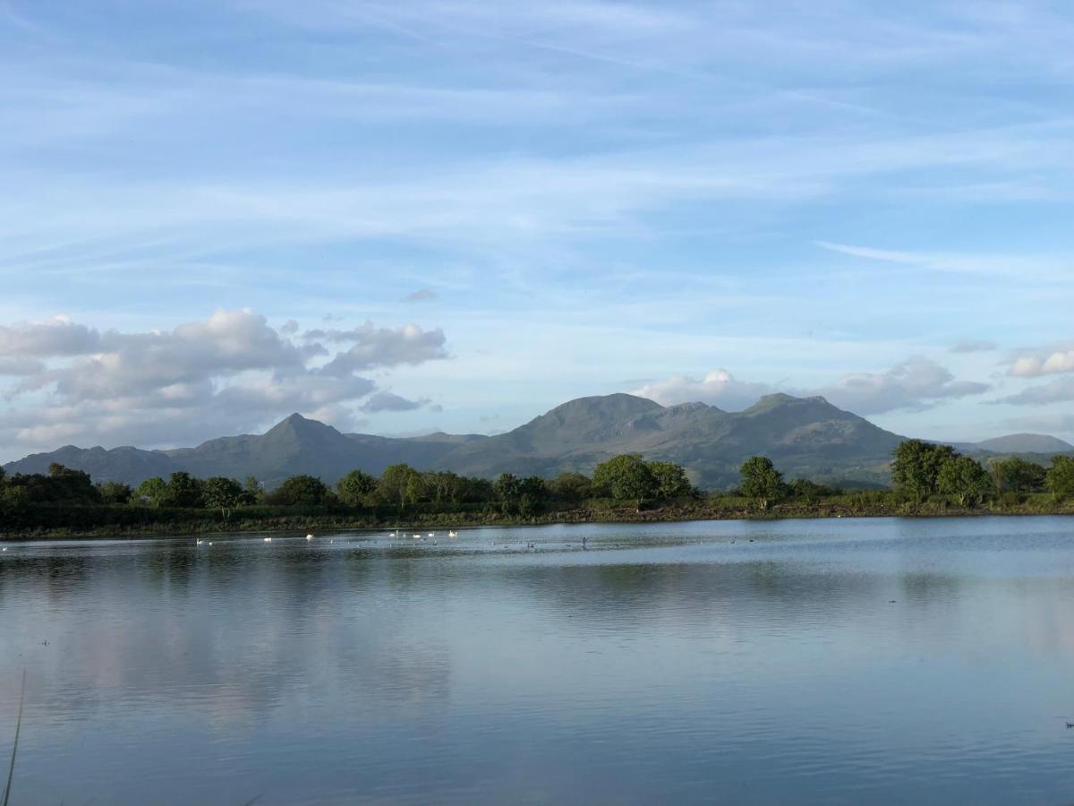 Snowdon House, 8 Bedrooms, Sleep 16, Close To Blackrock Sand Porthmadog Exteriér fotografie