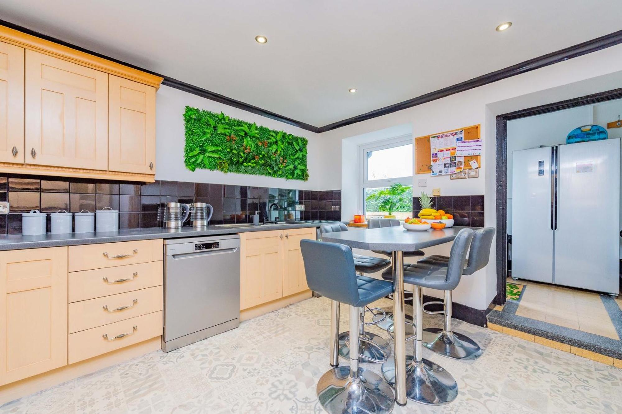 Snowdon House, 8 Bedrooms, Sleep 16, Close To Blackrock Sand Porthmadog Exteriér fotografie