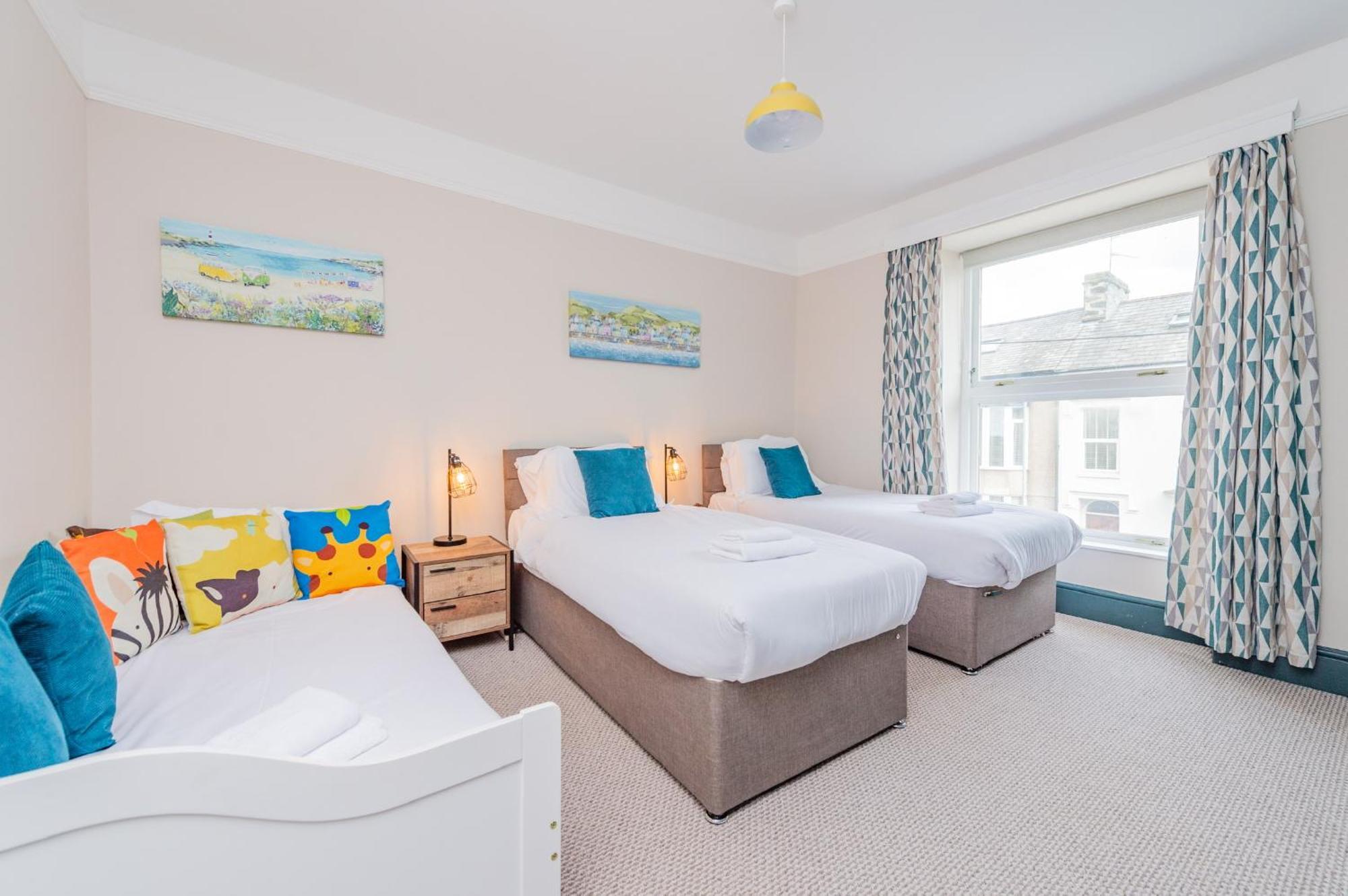 Snowdon House, 8 Bedrooms, Sleep 16, Close To Blackrock Sand Porthmadog Exteriér fotografie